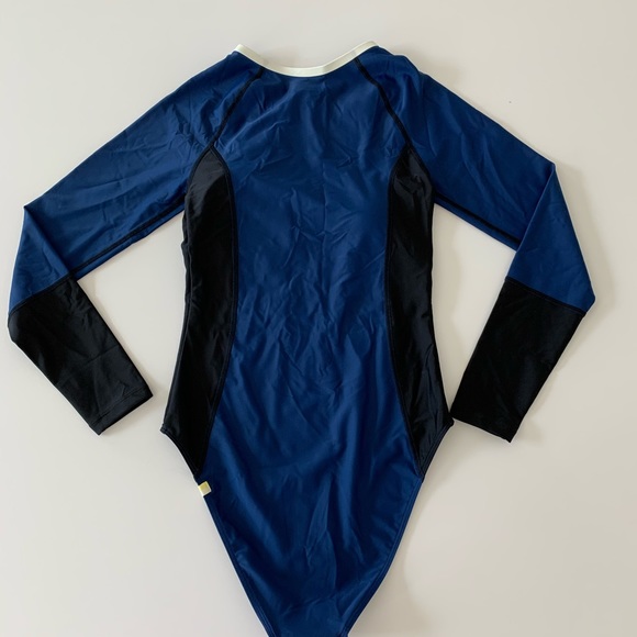 NWOT Summersalt Rash Guard/Swimsuit - Picture 6 of 7